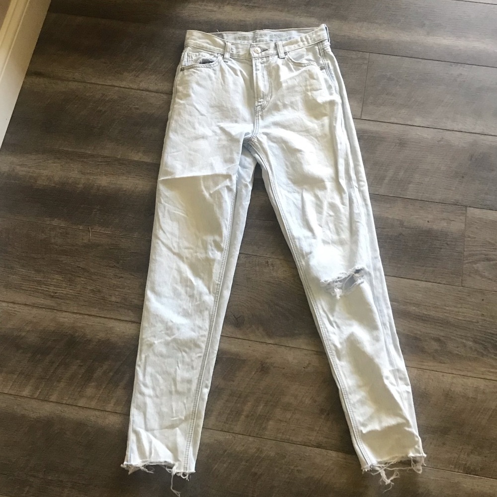 American Eagle mom jeans